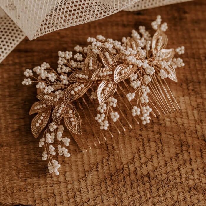 Haarkamm Braut Gold Perlen Blätter
